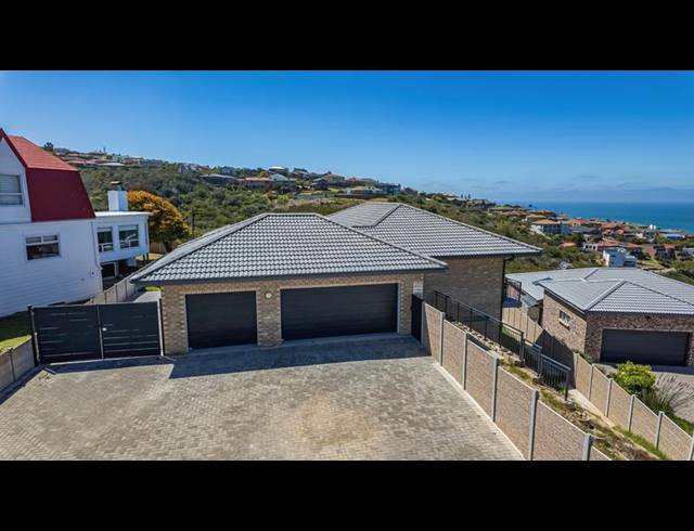 4 BEDROOM HOUSE FOR SALE IN DANA BAY